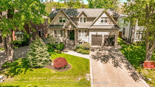 Detached at 1479 Briarwood Crescent, Oakville, ON L6J 2S8