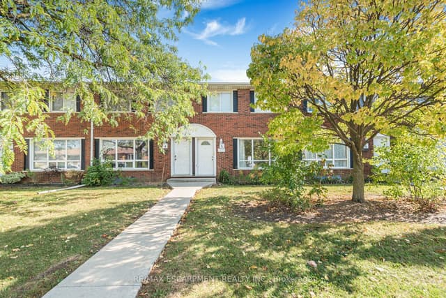 Condo Townhouse at 2700 Barton Street E 5, Hamilton, ON L8E 2J7