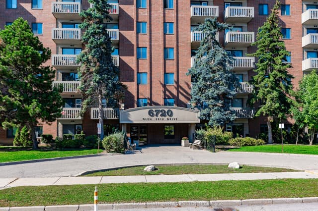 Condo Apartment at 6720 Glen Erin Drive 904, Mississauga, ON L5N 3K8