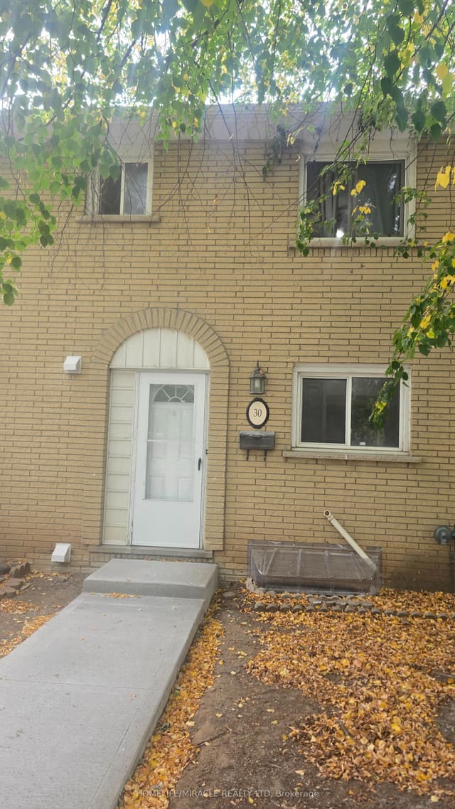 Condo Townhouse at 30 Jerome Crescent, Hamilton, ON L8E 1K5