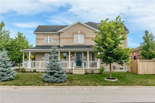 Att/Row/Townhouse at 104 Matthew Boyd Crescent, Newmarket, ON L3X 3C5