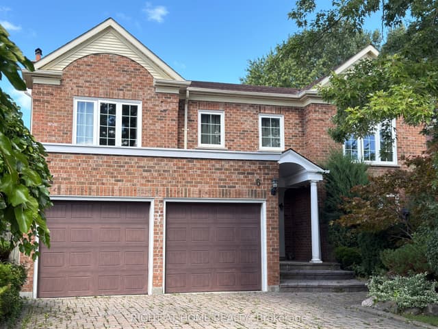 Detached at 6 Cowles Court, Richmond Hill, ON L4C 9A7