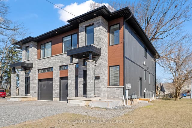Semi-Detached at 668 Quaker Road, Welland, ON L3C 3H2