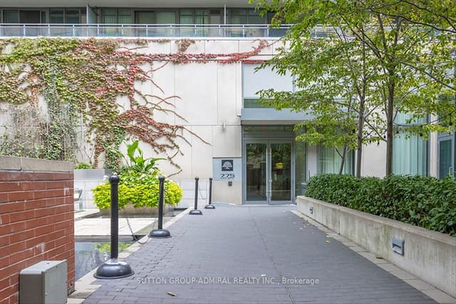 Condo Apartment at 775 King Street W 221, Toronto, ON M5V 2K3, Toronto C01
