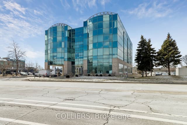 Office at 5100 Orbitor Drive 305, Mississauga, ON L4W 4Z4