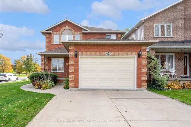 Detached at 42 SEDONA Court, Hamilton, ON L9B 2R1