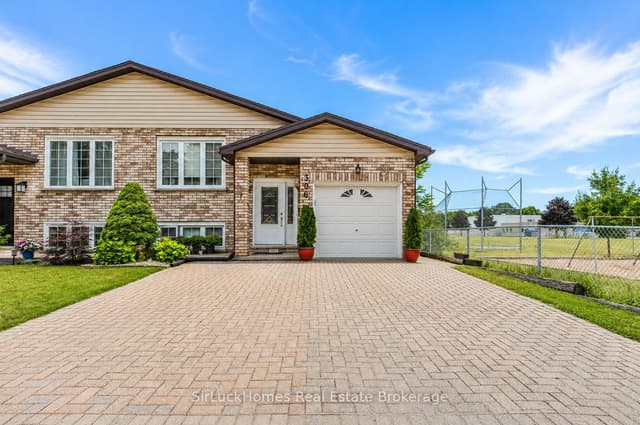 Semi-Detached at 306 Mckellar Street Bsmt, Strathroy-Caradoc, ON N7G 2Y5