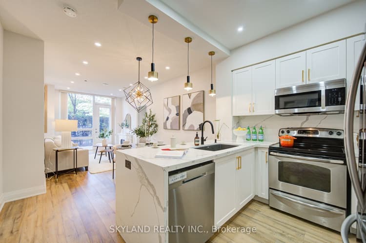 520 Steeles Avenue
