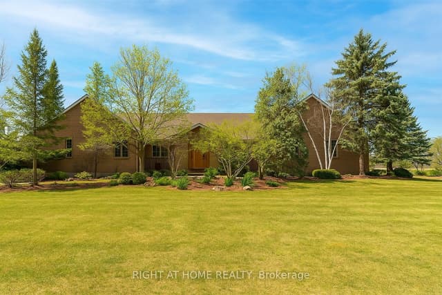 Detached at 425 Golf Club Road, Hamilton, ON L0R 1P0