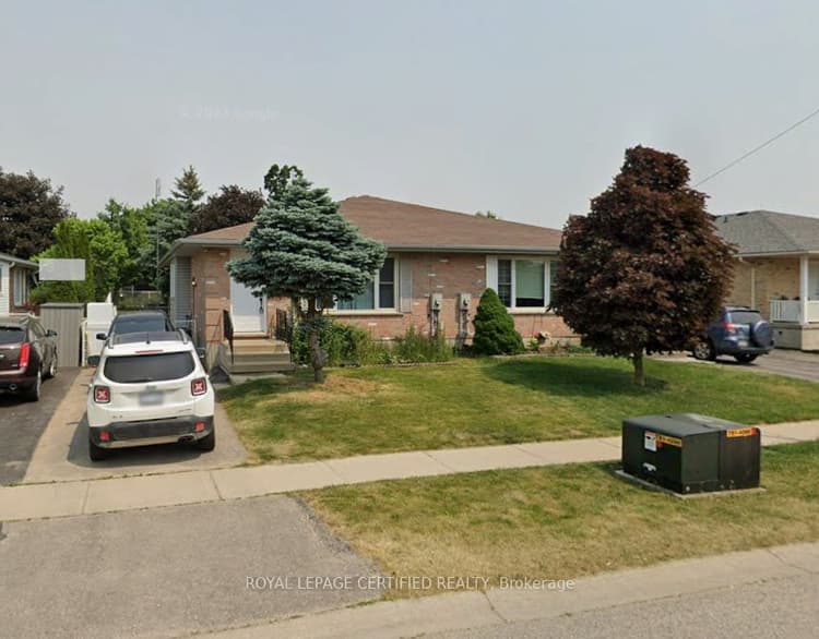 25 Carrie Crescent