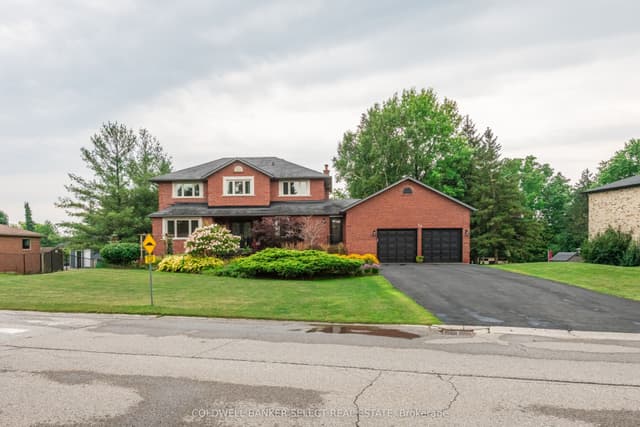 Detached at 79 Hill Farm Road, King, ON L0G 1N0