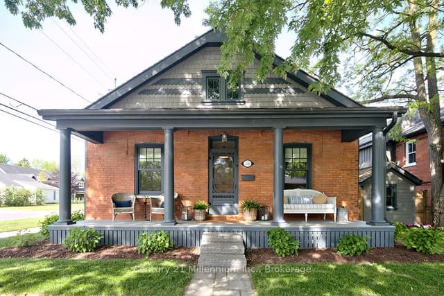 Detached at 350 Birch Street, Collingwood, ON L9Y 2V7