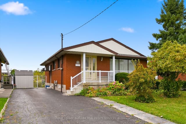 Detached at 138 Luscombe Street, Hamilton, ON L9A 2K3