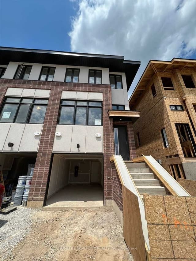 Att/Row/Townhouse at 527 Shaver Road 6, Hamilton, ON L9G 0J1