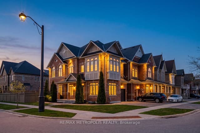 Detached at 115 Pelee Avenue, Vaughan, ON L4H 3Z1