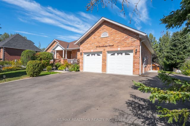 Detached at 61 Broadview Street, Collingwood, ON L9Y 0X2