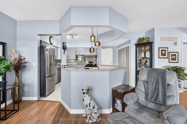Condo Apartment at 208 Silvercreek Parkway N 104, Guelph, ON N1H 8H2