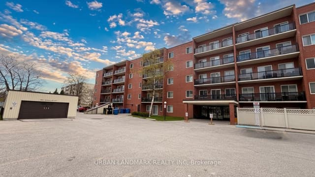 Condo Apartment at 131 Taunton Road E 201, Oshawa, ON L1G 3T8
