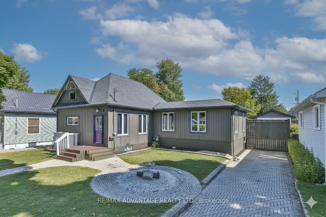 Detached at 148 Sanders Street, London East, ON N5Z 2S6