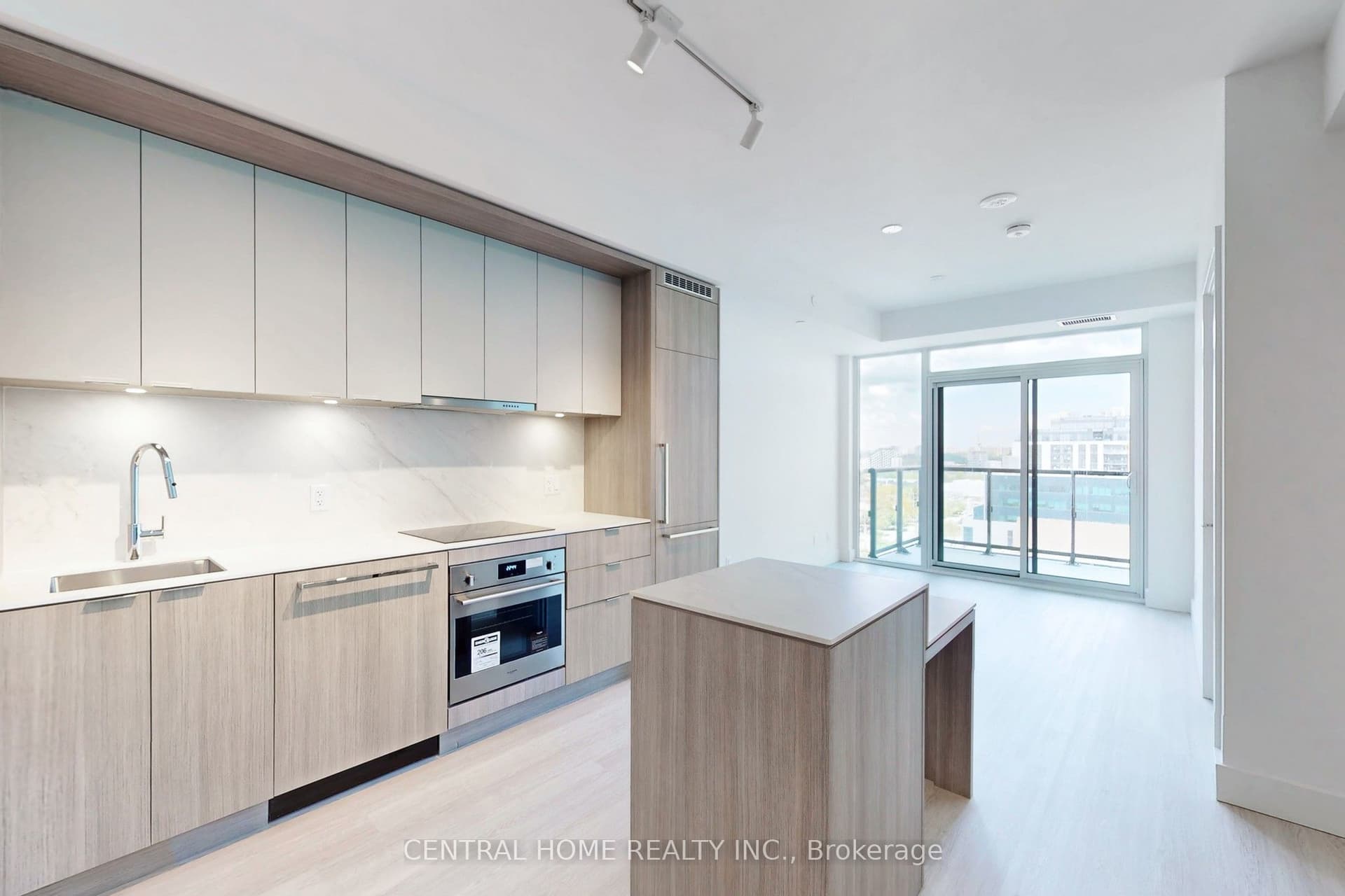 Suite 917 · Floor 9, Unit 917 · 6 Greenbriar Rd