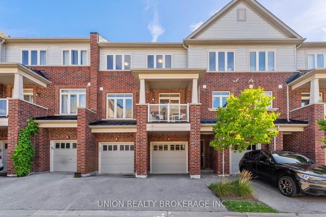 Condo Townhouse at 2425 Nantucket Chase, Pickering, ON L1X 0E4