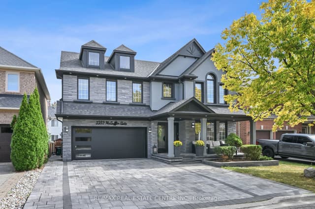 Detached at 1352 McGuffin Gate, Milton, ON L9T 6M3