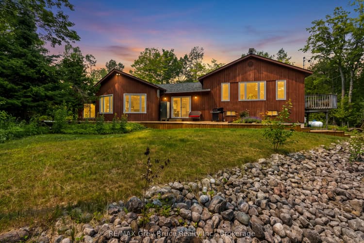 479 DYERS BAY Road
