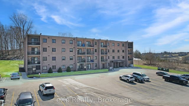 Condo Apartment at 5 Valleyside Drive 402, Brockton, ON N0G 2V0