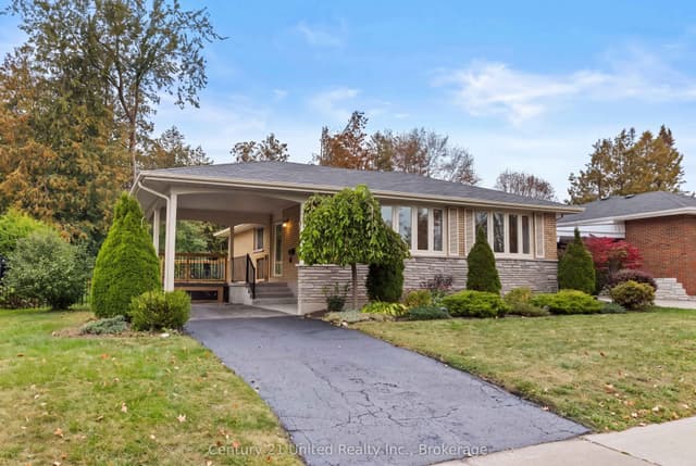 Detached at 1203 ROYAL Drive, Peterborough, ON K9H 6R3