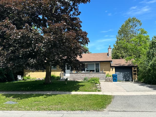 Duplex at 134 North Street W, Orillia, ON L3V 3S8