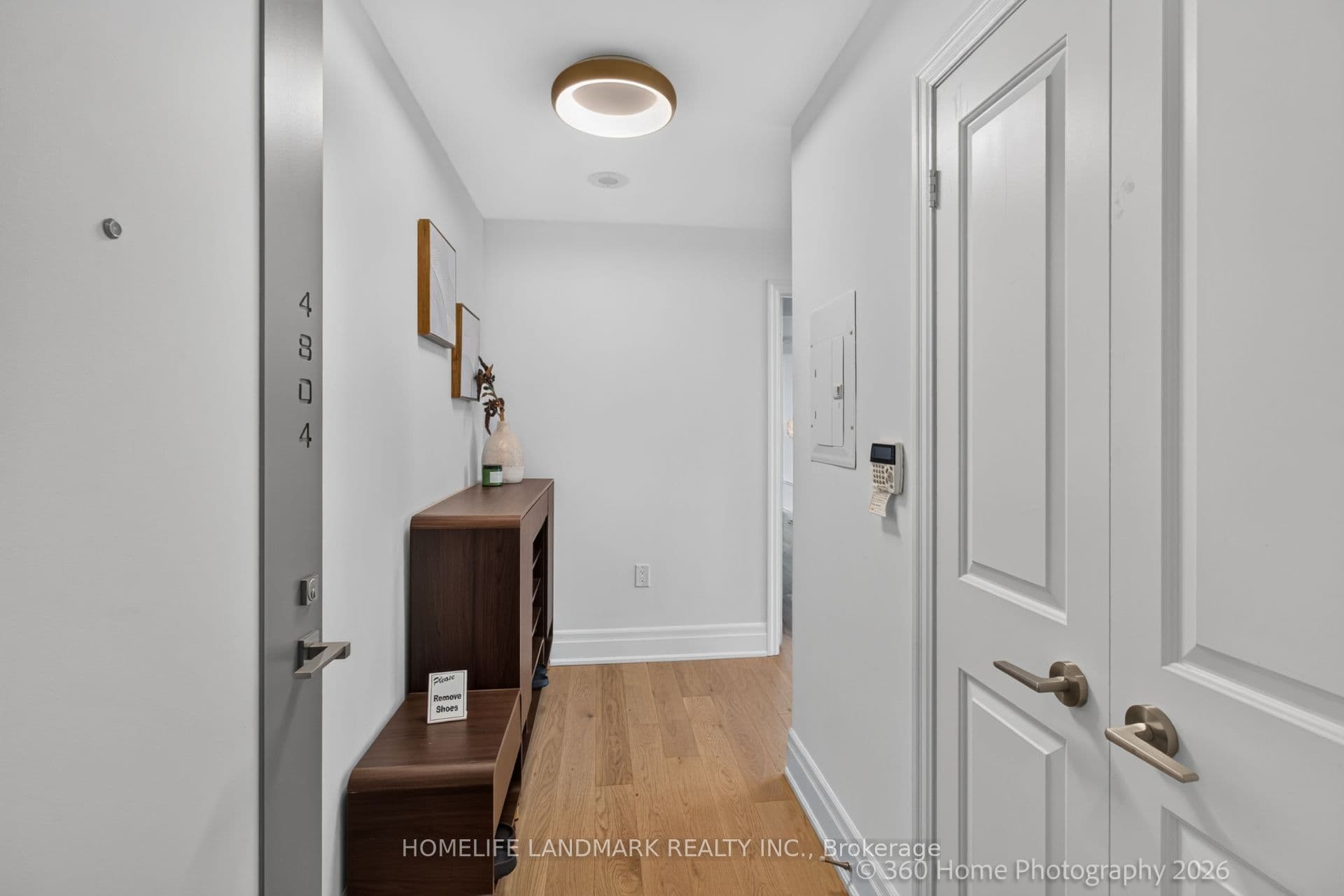 Suite 4804 · Floor 48, Unit 4804 · 8 The Esplanade