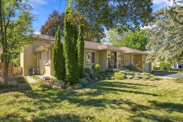 Detached at 362 Winston Road, Oakville, ON L6L 4W5
