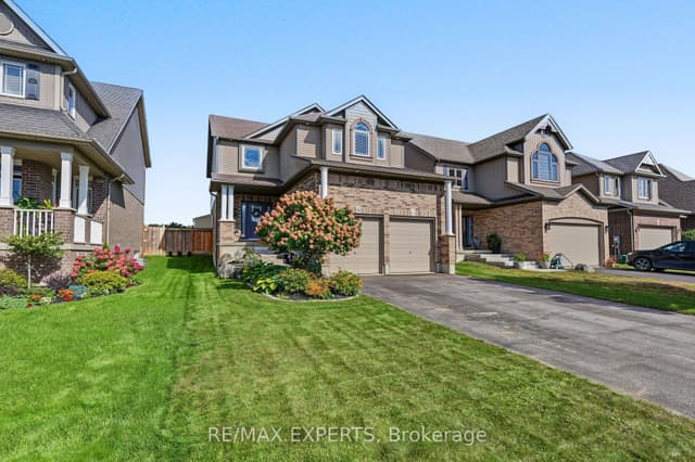 Detached at 18 Arnold Crescent, Essa, ON L3W 0P9