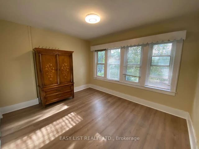 Semi-Detached at 731-733 Partington Avenue, Windsor, ON N9B 2N6