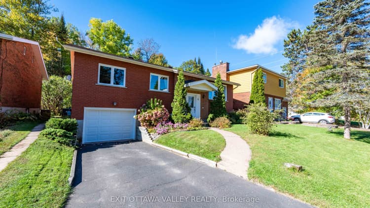 6 Sumac Court