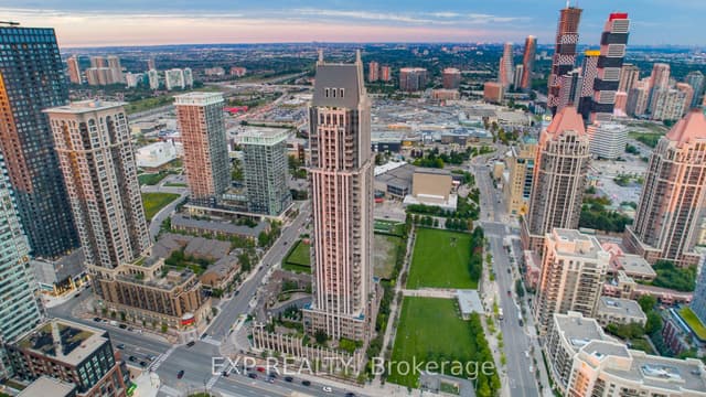 Condo Apartment at 388 Prince Of Wales Drive 3003, Mississauga, ON L5B 0A1