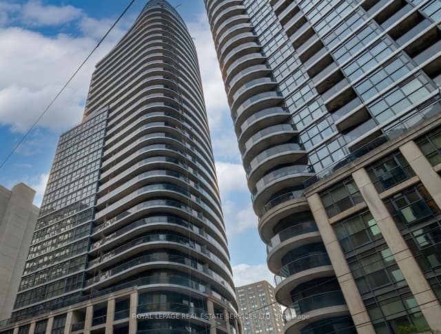 Condo Apartment at 25 Carlton Street 603, Toronto, ON M5B 1L4, Toronto C08
