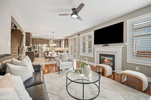 Detached at 331 Inman Heights, Milton, ON L9T 7M8