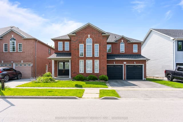 Detached at 1081 Langford Street, Oshawa, ON L1K 2V9