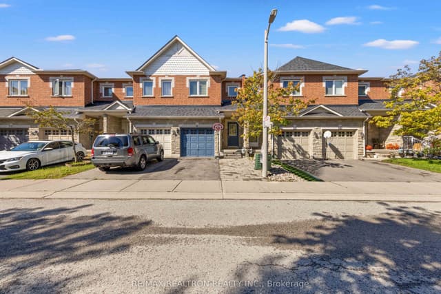 Att/Row/Townhouse at 56 North Lake Road 23, Richmond Hill, ON L4E 0G5