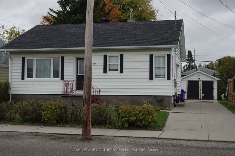 466 Spruce Street