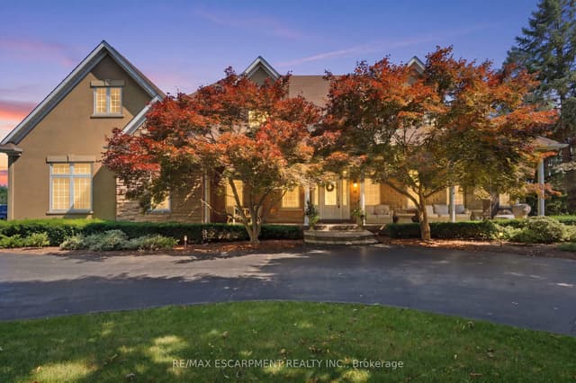 Detached at 11 Palomino Drive, Hamilton, ON L0R 1H3