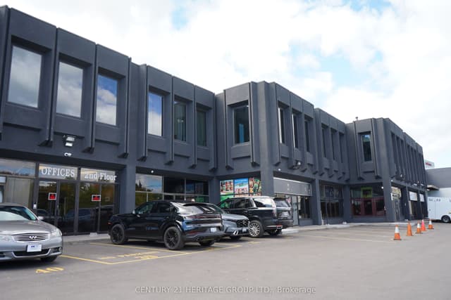 Office at 4544 Dufferin Street 206, Toronto, ON M3H 5X2, Toronto W05