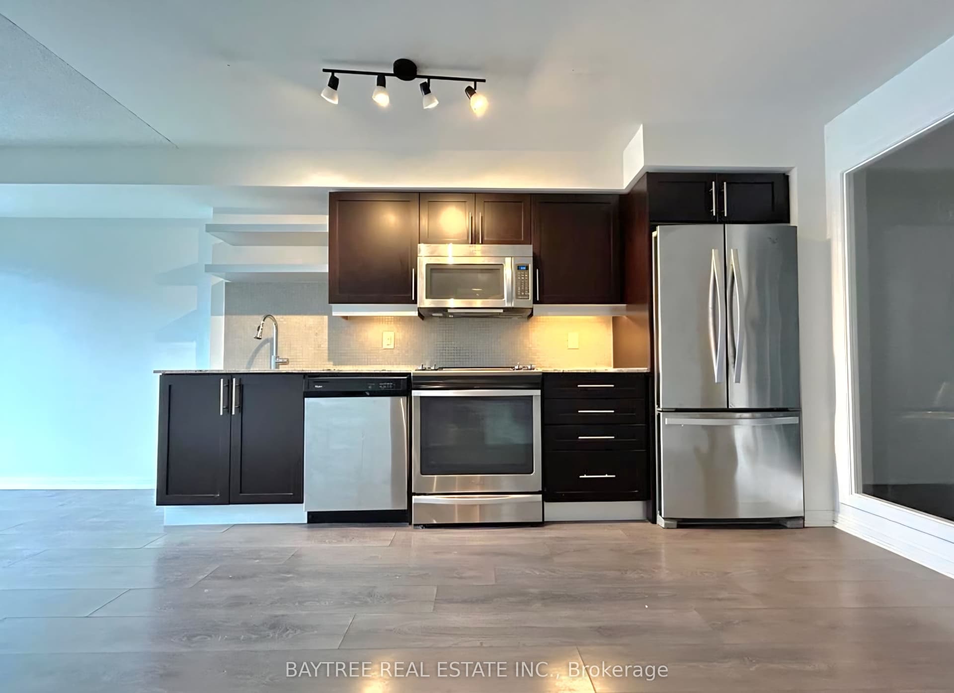 Suite 1109 · Floor 11, Unit 1109 · 400 Adelaide St E