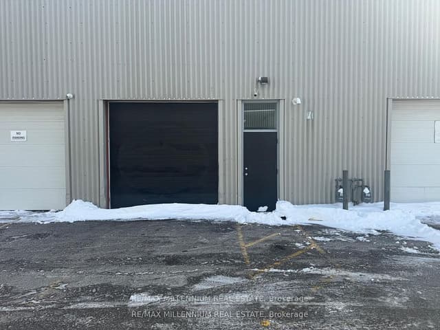 Office at 1315 Derry Road E 2, Mississauga, ON L5T 1B6