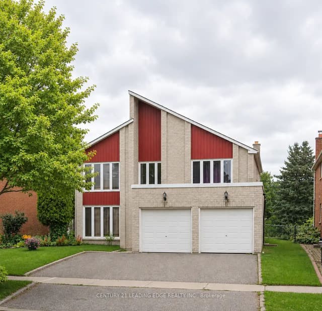 Detached at Markham, ON