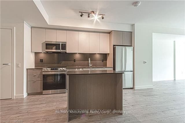 Condo Apartment at 133 Bronte Road B0721, Oakville, ON L6L 3C1