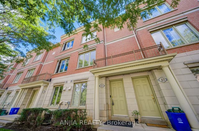 Condo Townhouse at 25 Galleria Parkway, Markham, ON L3T 0A4