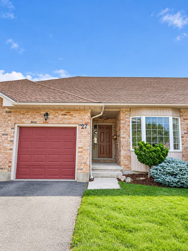 Att/Row/Townhouse at 154 Semenyn Avenue 27, Chatham-Kent, ON N7L 3S1