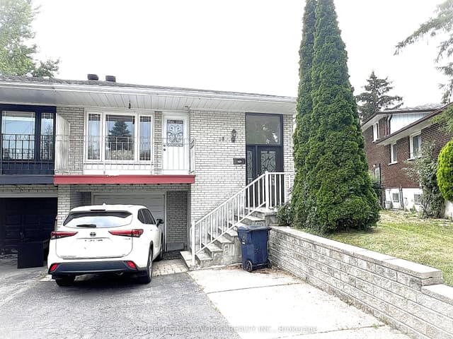 Semi-Detached at 28 Greyhound Drive, Toronto, ON M2H 1K3, Toronto C15